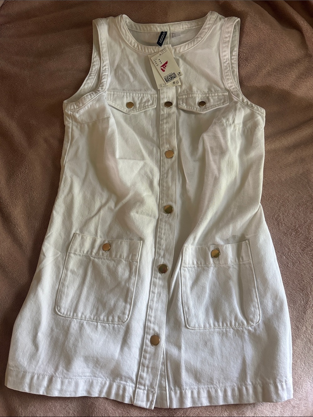 H&M White Sleeveless Denim Shift with Gold Buttons